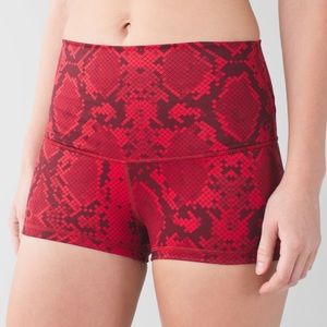 Lululemon Boogie Short (Roll Down)